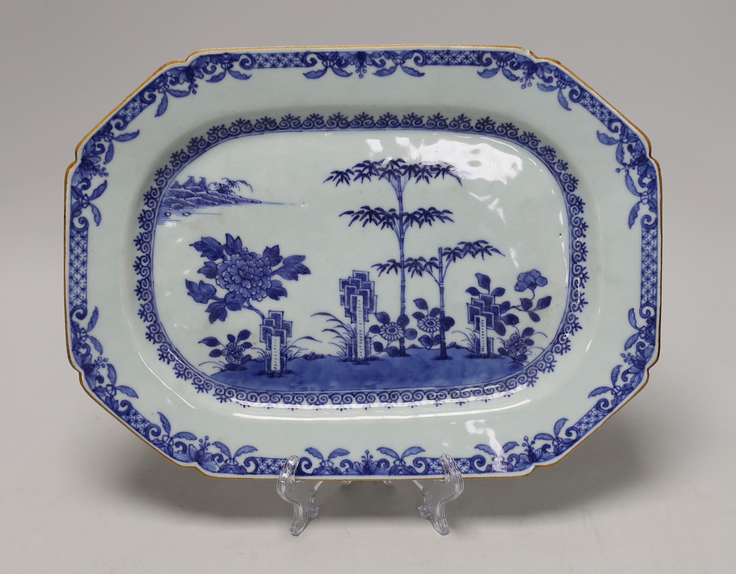 An 18th century Chinese export hexagonal blue and white dish, 31cm long